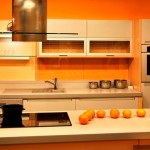 Фартук для оранжевой кухни