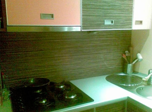 Ламинированная панель из МДФ на кухню вместо плитки